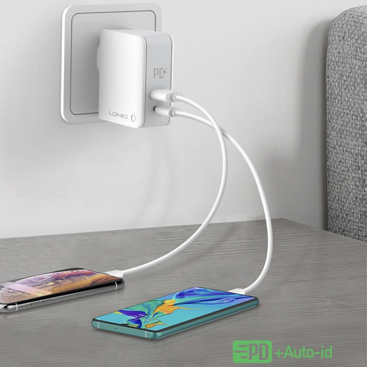 LDNIO A4403C 30W PD + Auto-id Foldable Fast Travel Charger with 1m 8 Pin Cable, EU Plug Eurekaonline