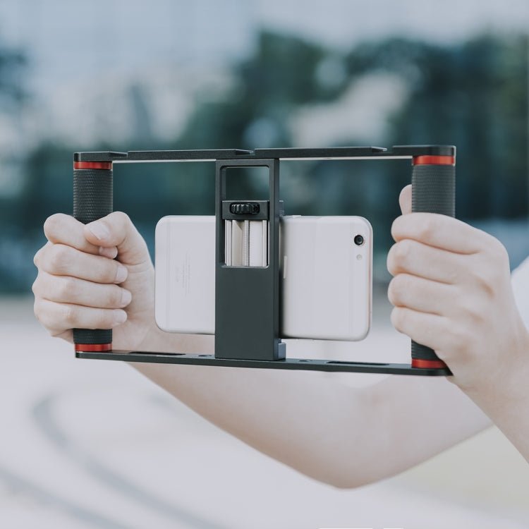 YELANGU PC05 YLG0909B Vlogging Live Broadcast Smartphone Metal Cage Video Rig Filmmaking Recording Handle Stabilizer Bracket for iPhone, Galaxy, Huawei, Xiaomi, HTC, LG, Google, and Other Smartphones(Black) - Eurekaonline